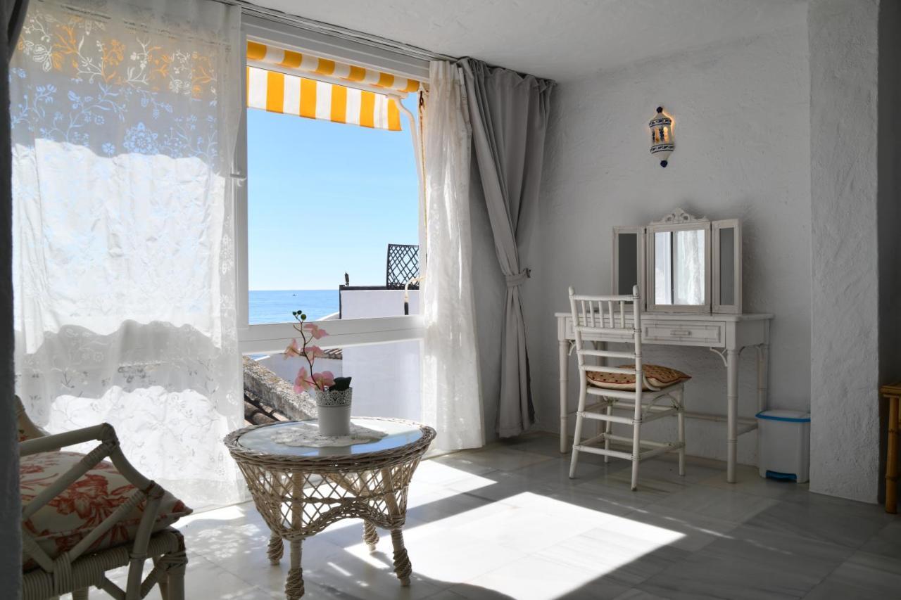 Sea Shells At Bahia Dorada Villa Estepona Exterior photo